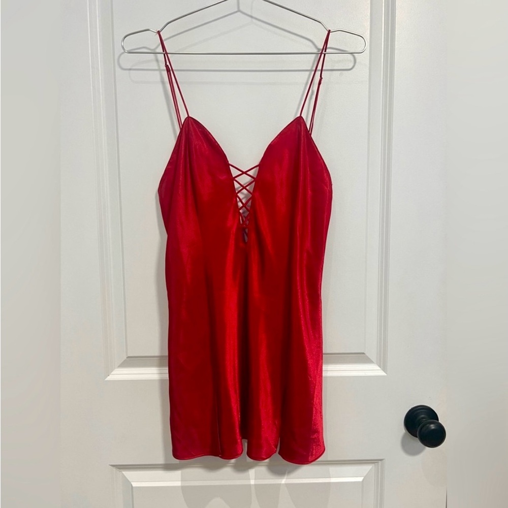 VINTAGE RED SATIN CAMISOLE TOP SZ M ‘SILK & SATIN’